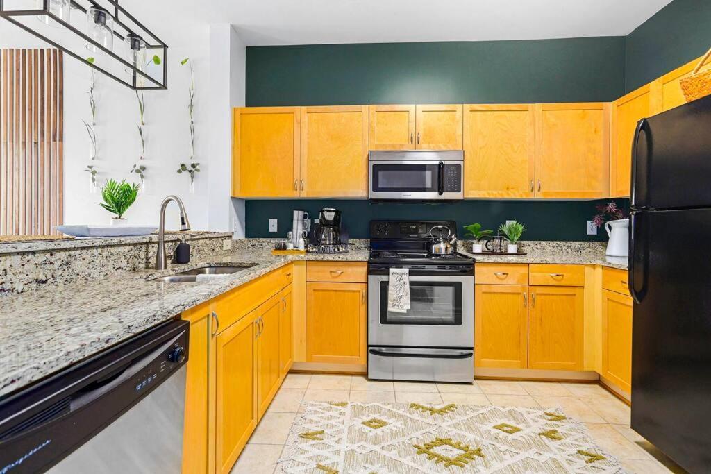 Entire Condo - Urban Safari In The Heart Of Atl Atlanta Extérieur photo
